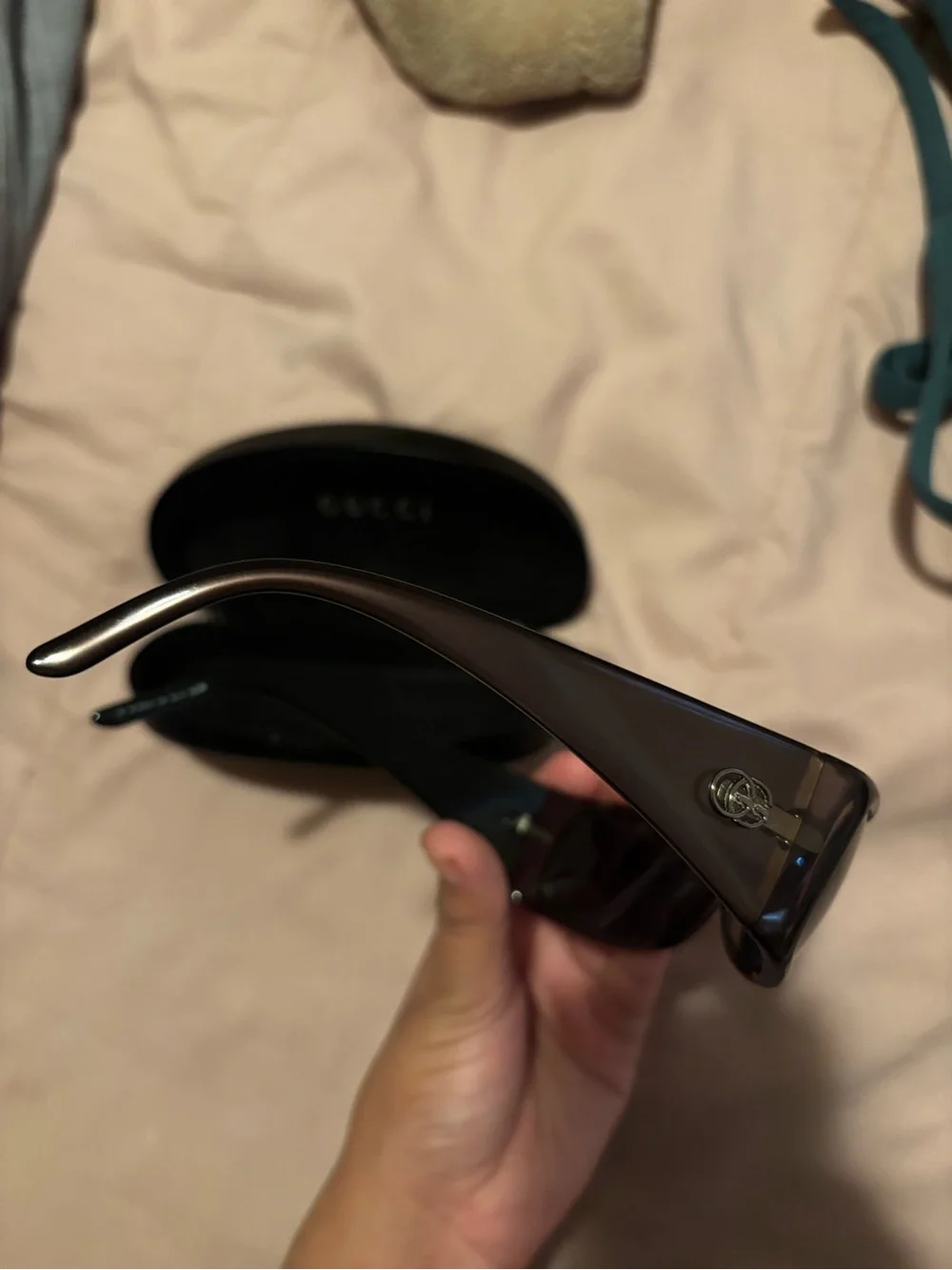Gucci Women's Rectangular Sunglasses in Dark Brown/Black
